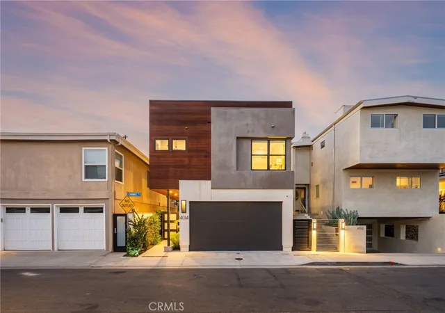 Photo 1 of Single family home for sale at 4014 Channel Pl, Newport Beach, CA 92663 | MLS# OC26174097 | Listing updated on 2026-09-29