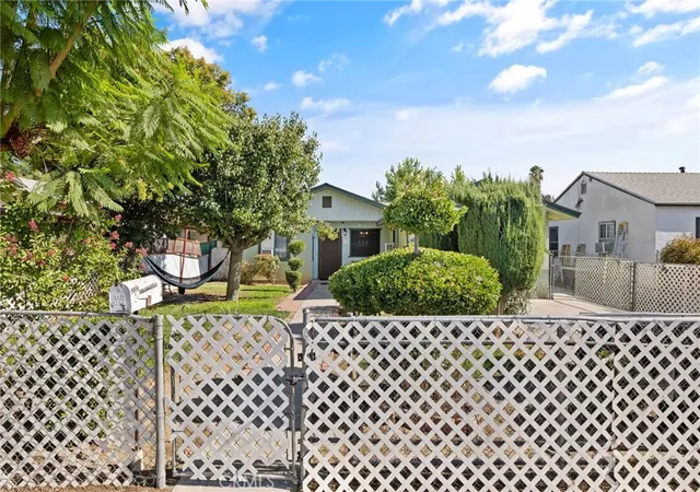 Photo 2 of Sale Pending at 1132 W Prospect, Visalia, CA 93291 | MLS# PI26179642 | Listing updated on 2026-09-16