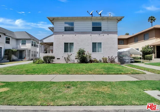 Listing Photo 4 - Condo for sale in building located at 3663 S Victoria Ave, Los Angeles, CA 90016