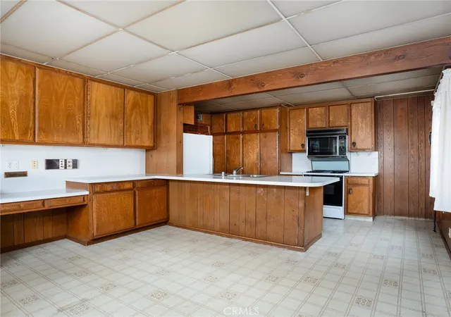 Photo 2 of Sale Pending at 18325 Patronella Ave, Torrance, CA 90504 | MLS# SB26179454 | Listing updated on 2026-09-14