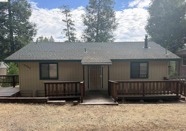 Photo 2 of Single family home for sale at 19969 L St, Twain Harte, CA 95383 | MLS# 41145268 | Listing updated on 2026-09-14