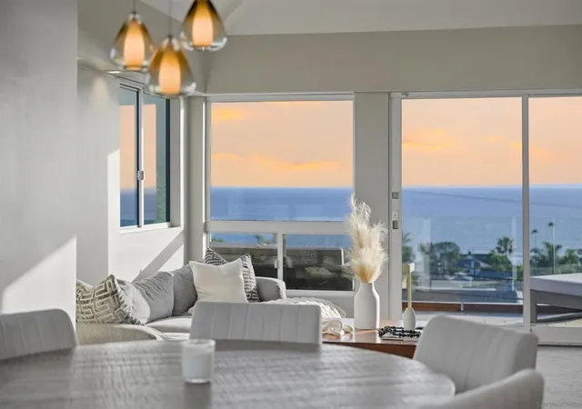 Photo 3 of House for sale at 2372 Oxford Ave, Cardiff By The Sea, CA 92007 | MLS# 260020124SD | Listing updated on 2026-09-15