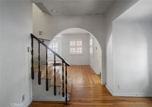 Photo 4 of Sale Pending at 26430 Ozone, Harbor City, CA 90710 | MLS# SR26180032 | Listing updated on 2026-09-14