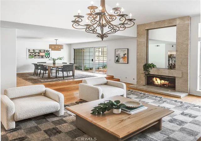 Photo 4 of Townhouse for sale at 630 Wakefield Ct #102, Long Beach, CA 90803 | MLS# PW26178534 | Listing updated on 2026-10-01