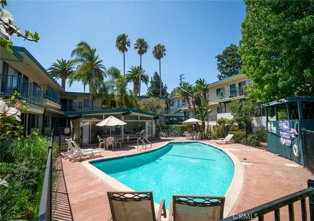 Listing Photo 4 - Condo for sale in building located at 3929 W 242nd St, Torrance, CA 90505