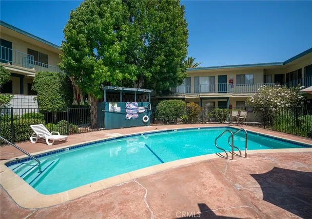 Listing Photo 5 - Condo for sale in building located at 3929 W 242nd St, Torrance, CA 90505