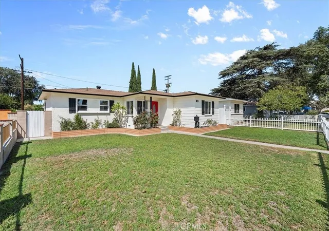 Photo 3 of Single family home for sale at 611 S Pine, Anaheim, CA 92805 | MLS# IG26180375 | Listing updated on 2026-09-14