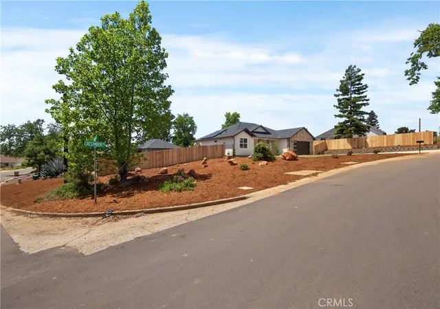 Photo 3 of Single family home for sale at 5871 Crestmoor Dr, Paradise, CA 95969 | MLS# PA26178745 | Listing updated on 2026-09-14