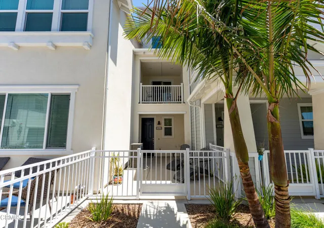 Photo 2 of Townhouse for sale at 2364 Haley Point Dr #102, Ventura, CA 93003 | MLS# V1-38246 | Listing updated on 2026-09-15