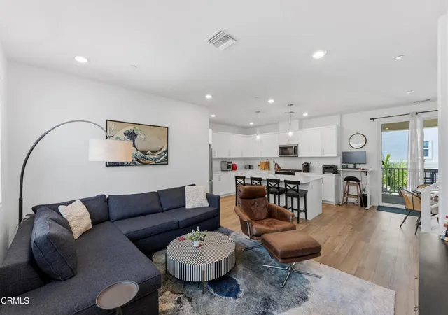 Photo 4 of Townhouse for sale at 2364 Haley Point Dr #102, Ventura, CA 93003 | MLS# V1-38246 | Listing updated on 2026-09-15