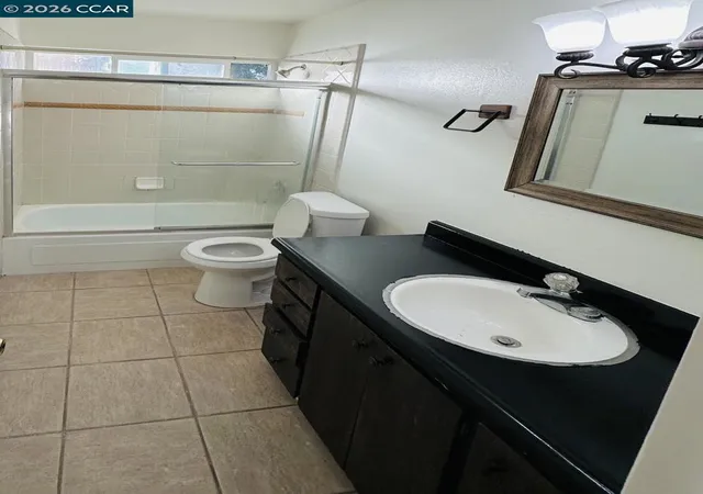 Photo 3 of Sale Pending at 2100 Laguna Cir #E, Concord, CA 94520 | MLS# 41145351 | Listing updated on 2026-09-29