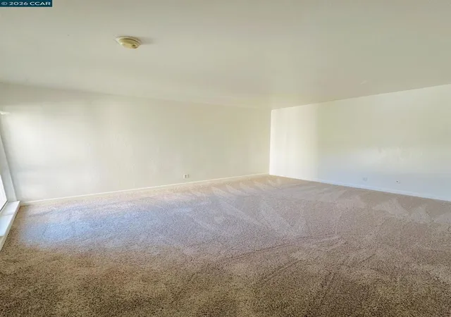 Listing Photo 4 - Condo for sale in building located at 2100 Laguna Cir, Concord, CA 94520 - Unit #E