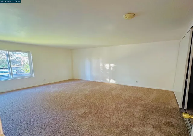 Listing Photo 5 - Condo for sale in building located at 2100 Laguna Cir, Concord, CA 94520 - Unit #E