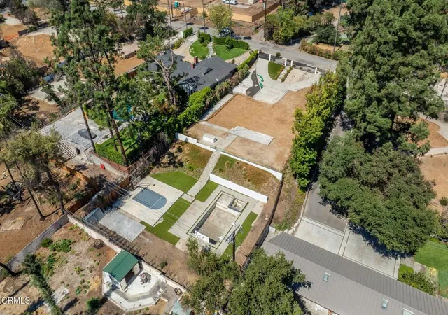 Photo 3 of Land for sale at 1400 E Palm St, Altadena, CA 91001 | MLS# P1-28507 | Listing updated on 2026-09-15