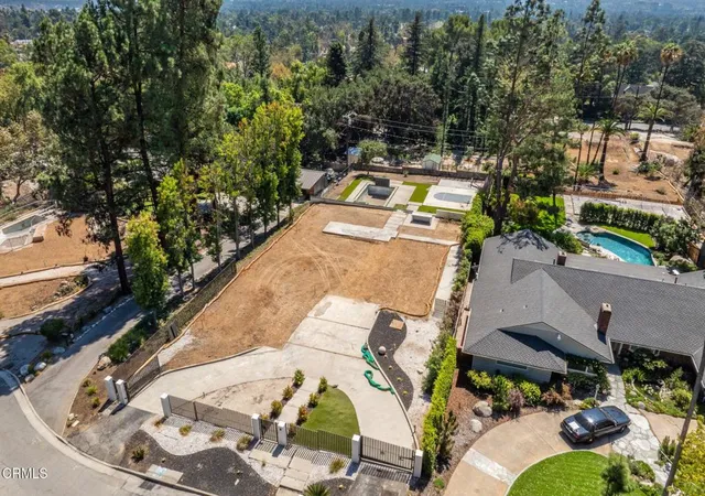 Photo 4 of Land for sale at 1400 E Palm St, Altadena, CA 91001 | MLS# P1-28507 | Listing updated on 2026-10-01
