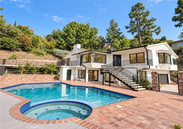 Photo 2 of Single family home for sale at 401 Brockmont Dr, Glendale, CA 91202 | MLS# GD26180352 | Listing updated on 2026-09-15