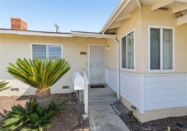 Photo 3 of Single family home for sale at 1333 E Monroe, Orange, CA 92867 | MLS# DW26178313 | Listing updated on 2026-09-14