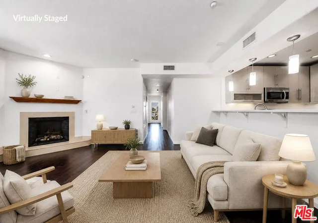 Photo 3 of Condo for sale at 733 S Manhattan Pl #405, Los Angeles, CA 90005 | MLS# 26874135 | Listing updated on 2026-09-14