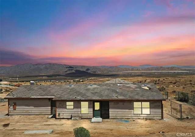 Photo 2 of Single family home for sale at 8885 Corto Rd, Apple Valley, CA 92308 | MLS# DW26181301 | Listing updated on 2026-09-14