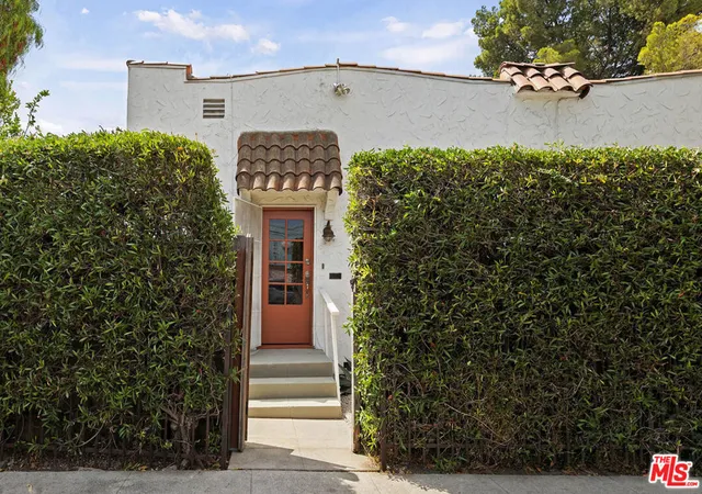 Condo for sale at 9202 National Blvd, Los Angeles, CA 90034 | MLS# 26872153