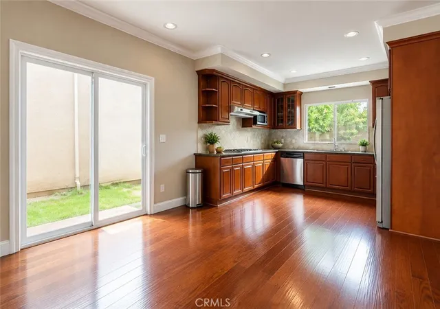 Photo 3 of Single family home for sale at 18811 Topham, Tarzana, CA 91335 | MLS# SR26180801 | Listing updated on 2026-09-14