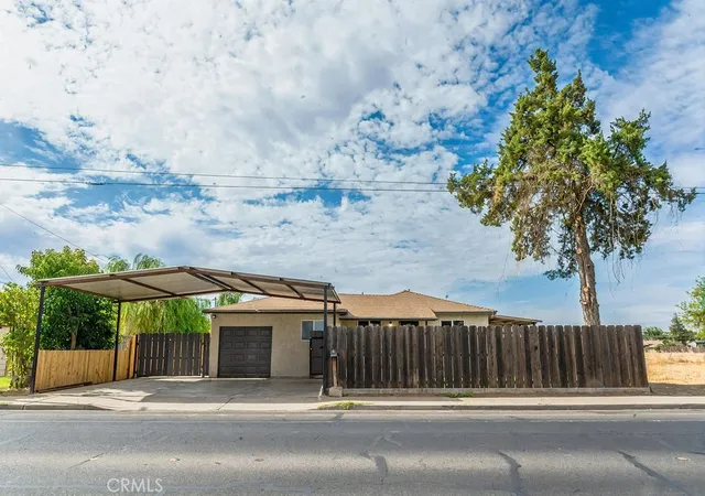 Photo 1 of Single family home for sale at 942 W Childs, Merced, CA 95341 | MLS# MC26181767 | Listing updated on 2026-10-01