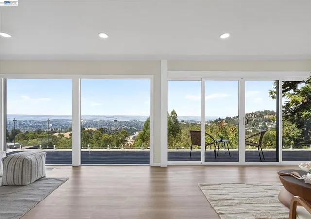 Photo 3 of Single family home for sale at 6077 Skyline Blvd, Oakland, CA 94611 | MLS# 41145475 | Listing updated on 2026-09-15
