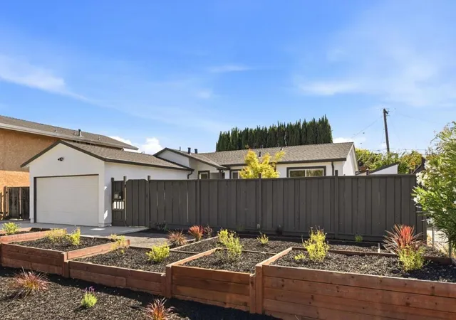 Photo 1 of Sale Pending at 257 Challenger Ave, San Jose, CA 95127 | MLS# ML82058223 | Listing updated on 2026-09-15