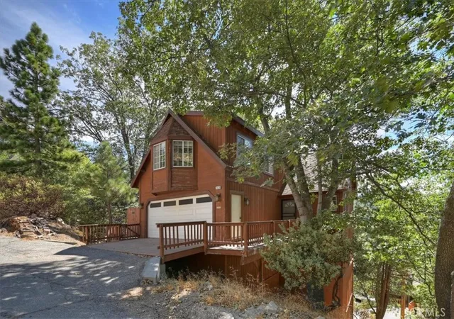 Photo 4 of Single family home for sale at 26620 Modoc, Lake Arrowhead, CA 92352 | MLS# IG26181887 | Listing updated on 2026-10-07