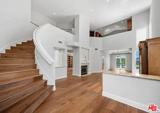 Photo 3 of Sale Pending at 16778 Calle Arbolada, Pacific Palisades, CA 90272 | MLS# 26874493 | Listing updated on 2026-09-15