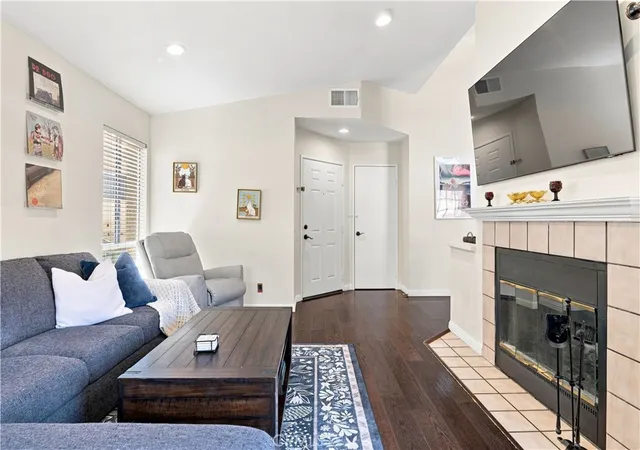 Listing Photo 5 - Condo for sale in building located at 5440 Copper Cyn Rd, Yorba Linda, CA 92887 - Unit #5G