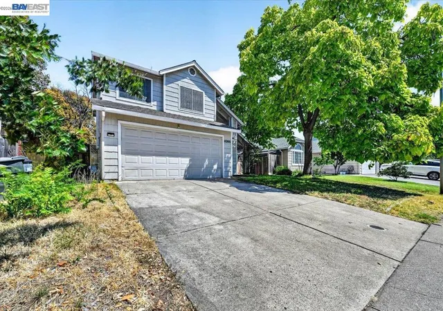 Photo 2 of Single family home for sale at 8265 Calla Way, Sacramento, CA 95828 | MLS# 41145564 | Listing updated on 2026-09-15