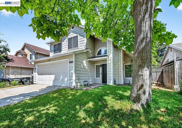 Photo 3 of Single family home for sale at 8265 Calla Way, Sacramento, CA 95828 | MLS# 41145564 | Listing updated on 2026-09-15
