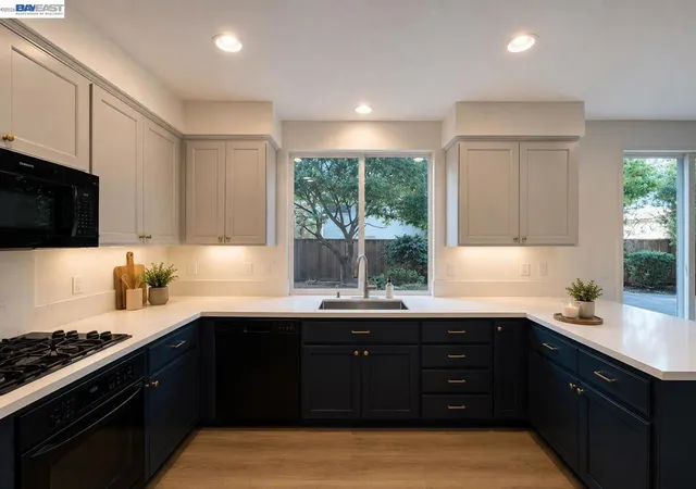 Photo 1 of Single family home for sale at 1015 Cyn Oaks Dr, El Sobrante, CA 94803 | MLS# 41145570 | Listing updated on 2026-09-14