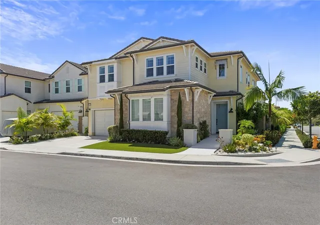 Photo 3 of Single family home for sale at 17281 Cobblestone, Huntington Beach, CA 92649 | MLS# OC26182034 | Listing updated on 2026-09-15