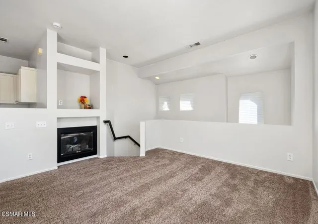 Photo 2 of Condo for sale at 26963 Hillsborough Pkwy #72, Valencia, CA 91354 | MLS# 226003979 | Listing updated on 2026-09-22