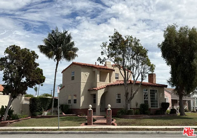 Photo 3 of Single family home for sale at 8230 Park Cir, Inglewood, CA 90305 | MLS# 26874801 | Listing updated on 2026-09-15