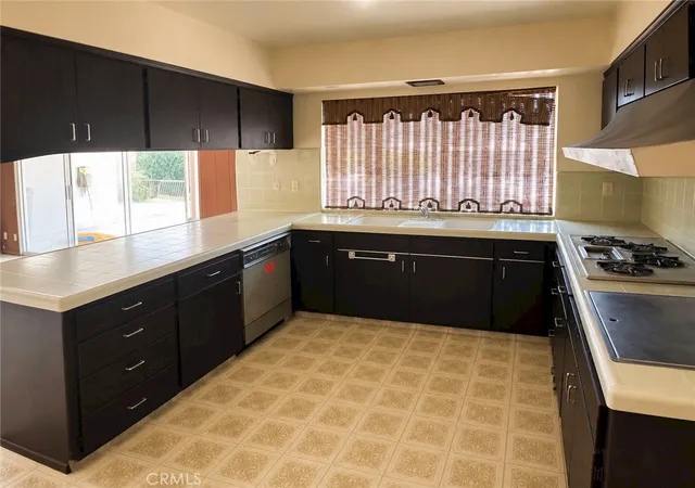 Photo 4 of Single family home for sale at 146 W Hanford Armona, Lemoore, CA 93245 | MLS# BB26182292 | Listing updated on 2026-09-15