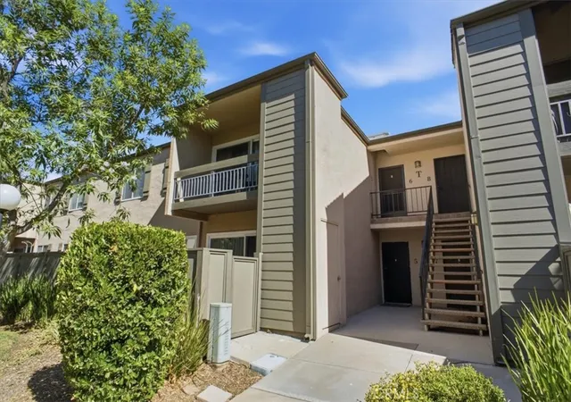 Photo 2 of Condo for sale at 25716 Player #T6, Valencia, CA 91355 | MLS# SR26181834 | Listing updated on 2026-09-15