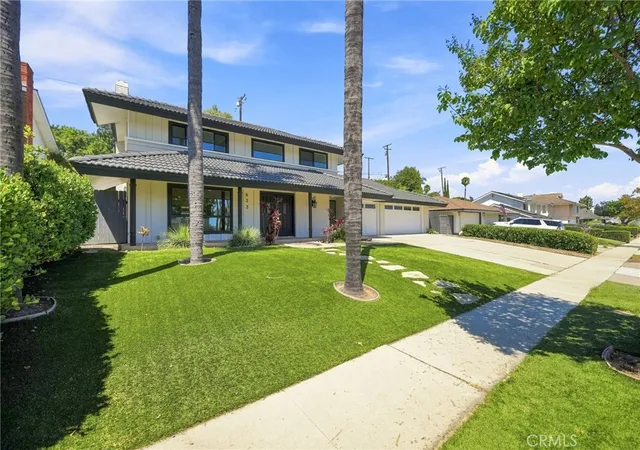 Photo 3 of Single family home for sale at 633 Dorothy, Fullerton, CA 92831 | MLS# PW26182578 | Listing updated on 2026-10-04