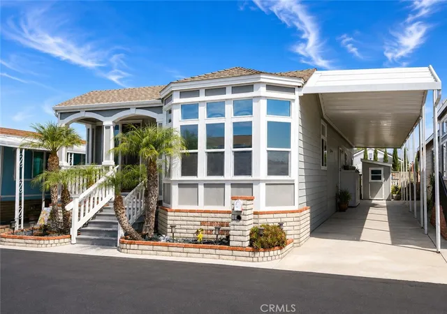 Photo 3 of Manufactured home for sale at 237 Albatross, Fountain Valley, CA 92708 | MLS# OC26182631 | Listing updated on 2026-09-19