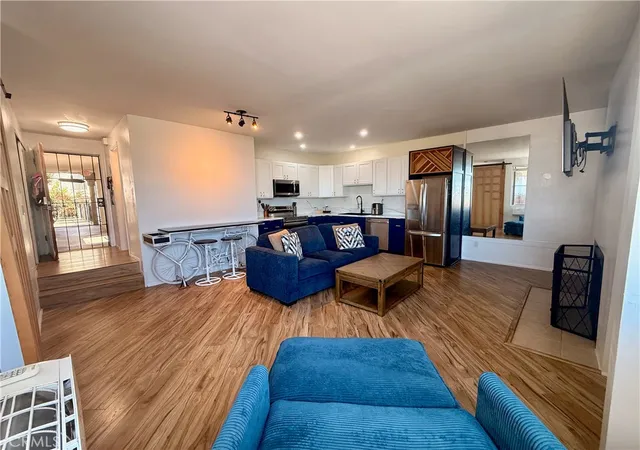 Photo 2 of Condo for sale at 2575 East 37 19th, Signal Hill, CA 90755 | MLS# OC26182686 | Listing updated on 2026-10-03