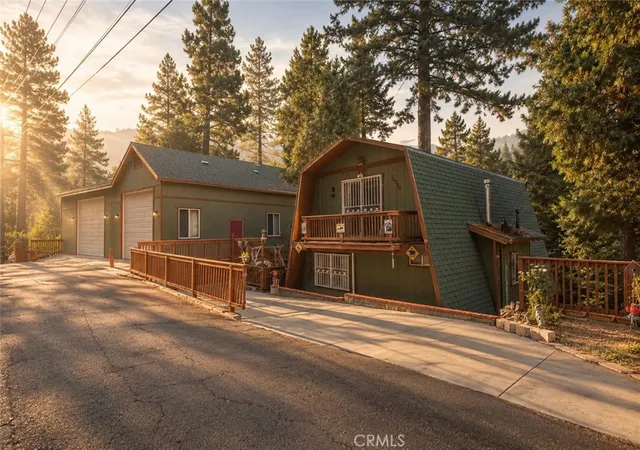 Photo 2 of Single family home for sale at 24244 Altdorf, Crestline, CA 92325 | MLS# IG26182751 | Listing updated on 2026-10-03