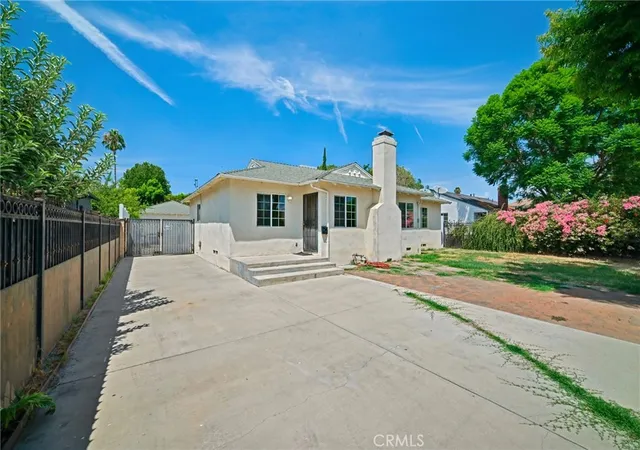 Photo 2 of Single family home for sale at 7419 Gaviota Ave, Van Nuys, CA 91406 | MLS# SR26177350 | Listing updated on 2026-09-14