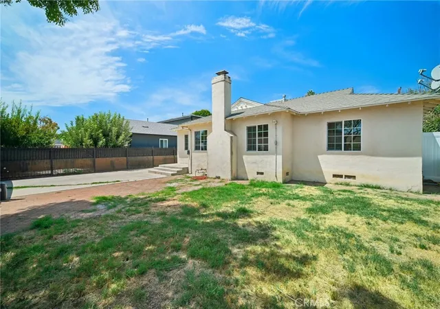 Photo 3 of Single family home for sale at 7419 Gaviota Ave, Van Nuys, CA 91406 | MLS# SR26177350 | Listing updated on 2026-09-14