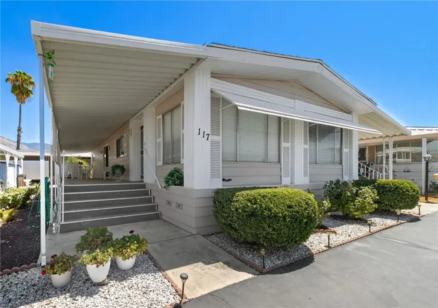 Manufactured home for sale at 45521 State Hwy 74 #117, Hemet, CA 92544 | MLS# SW26180848