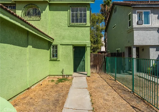 Photo 3 of Single family home for sale at 1543 Keepsake Ln, Perris, CA 92571 | MLS# CV26182981 | Listing updated on 2026-10-03