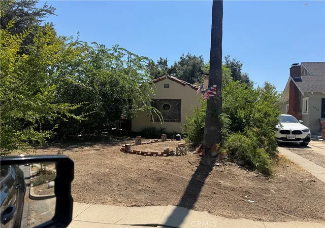 Photo 3 of Sale Pending at 1986 Garfias, Pasadena, CA 91104 | MLS# SR26182479 | Listing updated on 2026-09-14