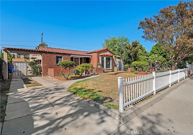 Photo 2 of Sale Pending at 2801 Cudahy, Huntington Park, CA 90255 | MLS# PW26182698 | Listing updated on 2026-09-16