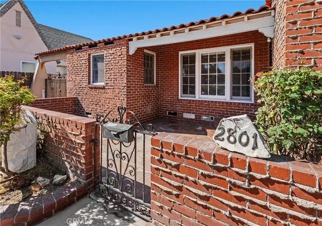 Photo 3 of Sale Pending at 2801 Cudahy, Huntington Park, CA 90255 | MLS# PW26182698 | Listing updated on 2026-09-16